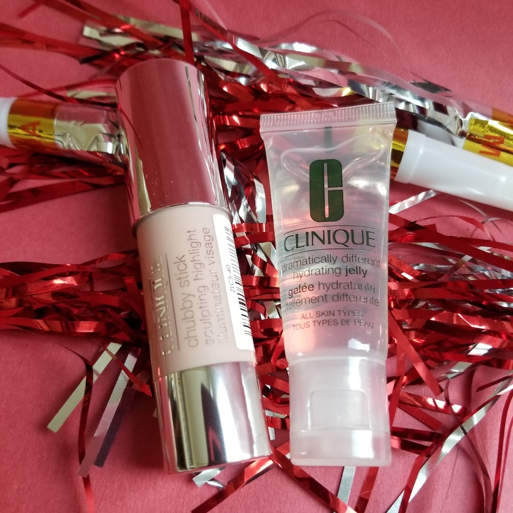 New! Clinique! Chubby Stick Highlight & DDHJelly!
